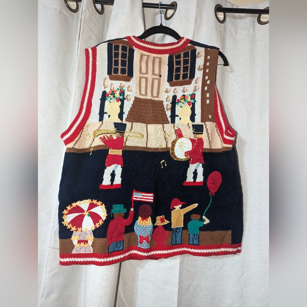 Vintage Knitted Eagle's eye 1996 Vest - Picture 1 of 4